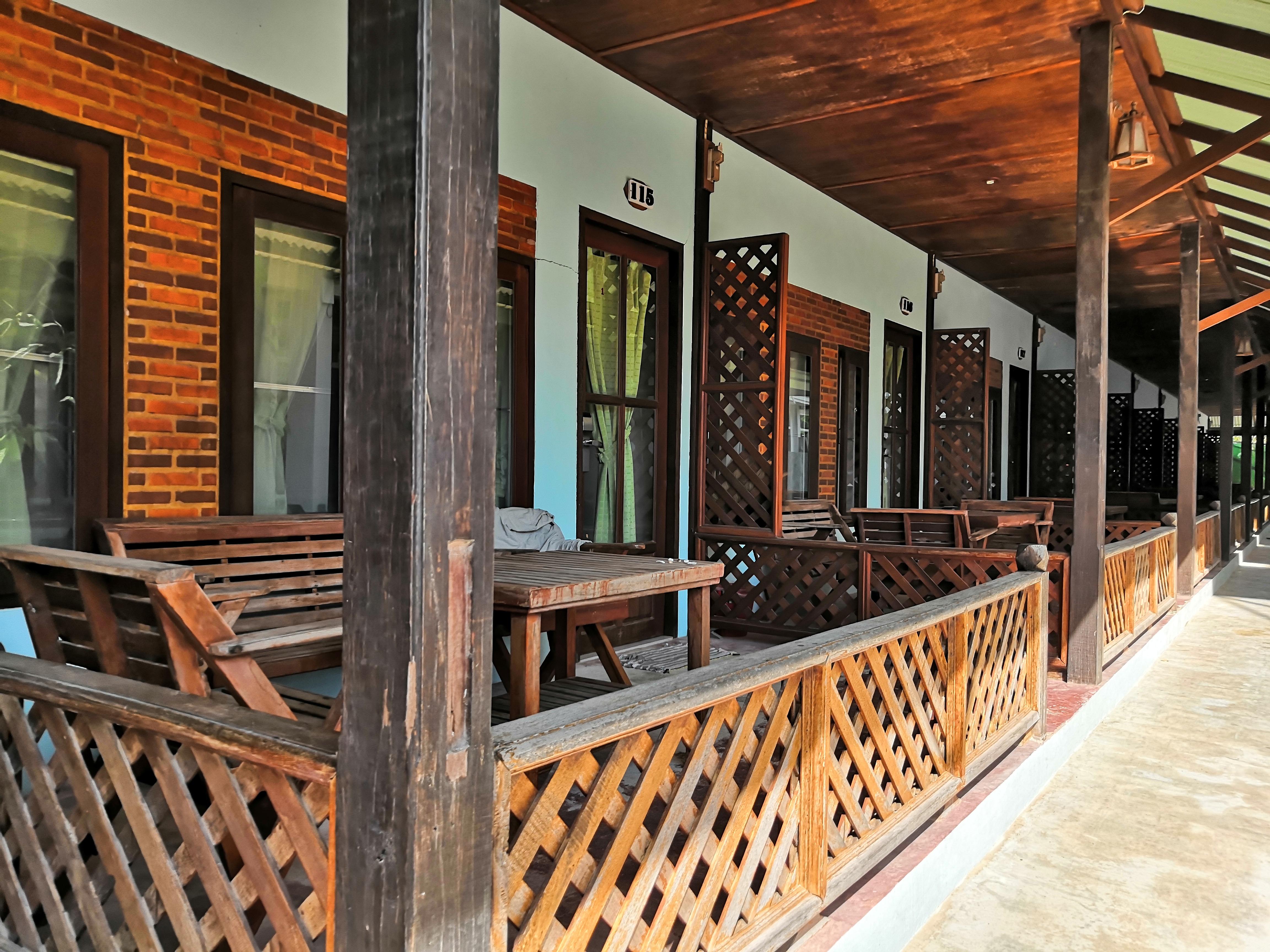 Sairee Hut Resor Ko Tao